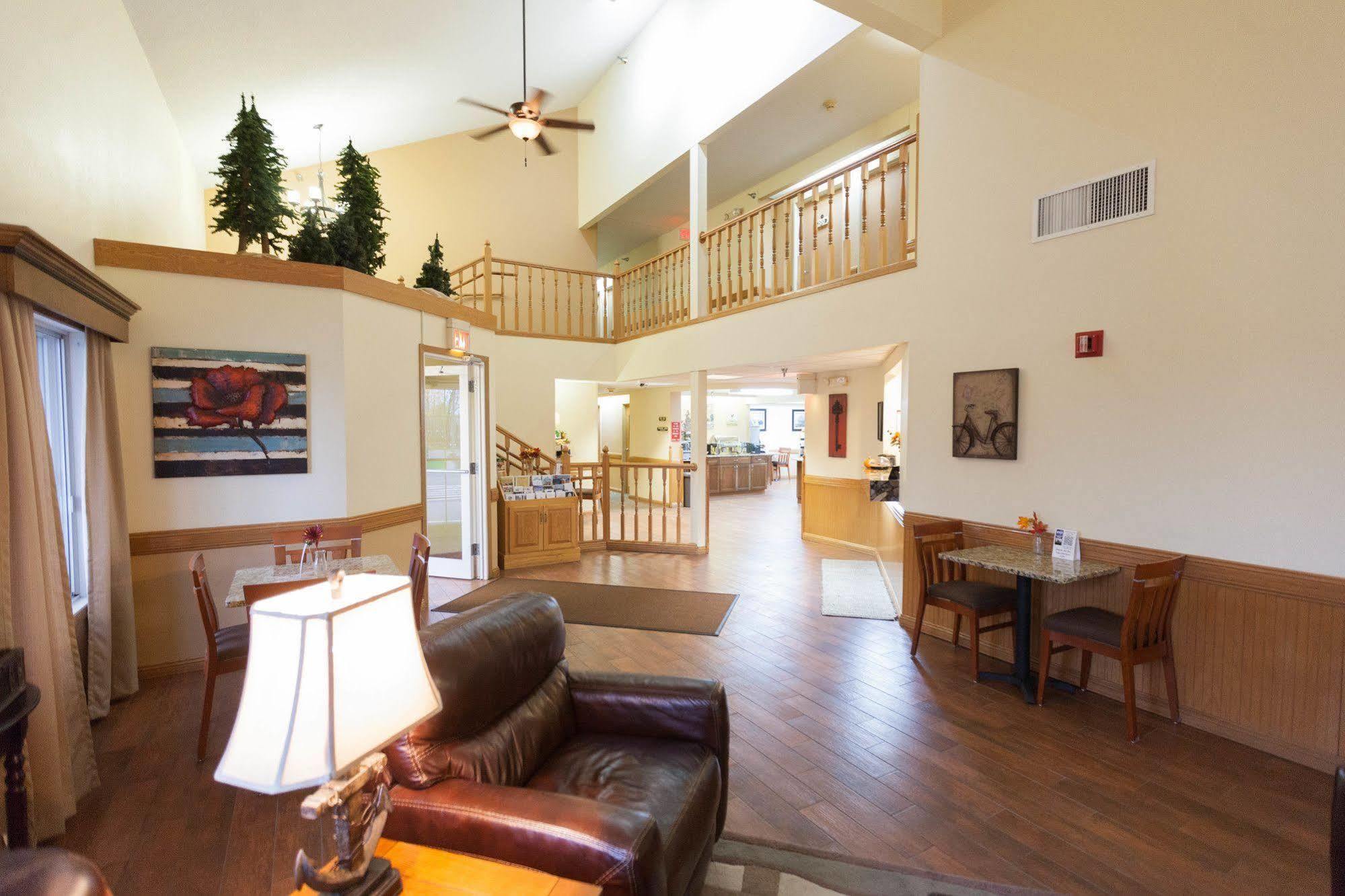 Country Inn Ту Харбърс Екстериор снимка